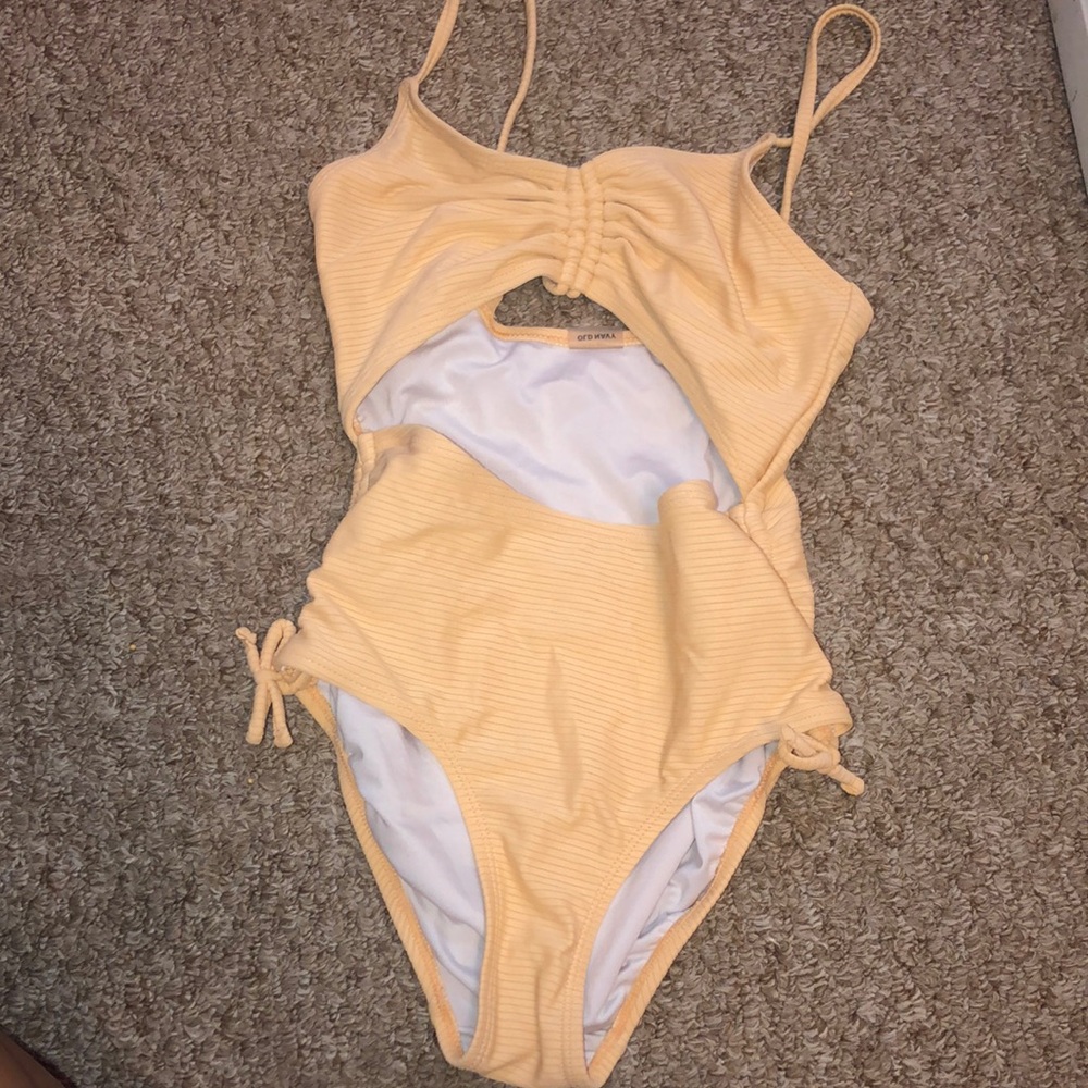 Old navy one piece swimsuit girls size M (8)